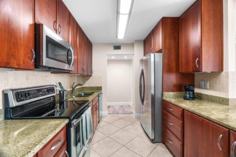 Copropriété à louer à Boca Raton, Floride: 2 chambres, 101.54 m2 № 2251544 - photo 4
