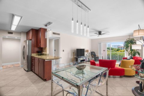 Copropriété à louer à Boca Raton, Floride: 2 chambres, 101.54 m2 № 2251544 - photo 7