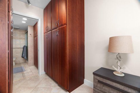 Copropriété à louer à Boca Raton, Floride: 2 chambres, 101.54 m2 № 2251544 - photo 17