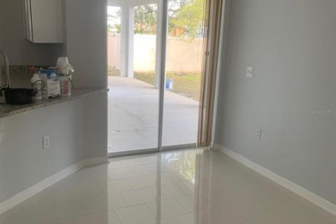 Villa ou maison à vendre à Kissimmee, Floride: 3 chambres, 174.28 m2 № 1774936 - photo 6