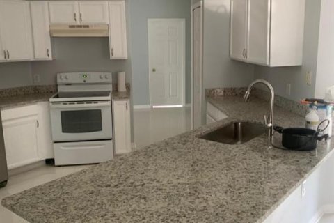 Villa ou maison à vendre à Kissimmee, Floride: 3 chambres, 174.28 m2 № 1774936 - photo 5