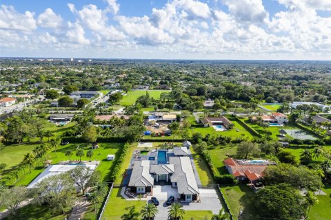 Villa ou maison à vendre à Miami, Floride: 6 chambres № 1966485 - photo 8