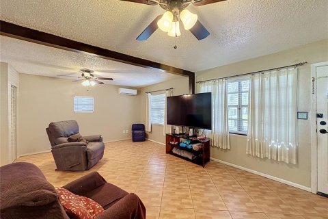 Villa ou maison à vendre à Orlando, Floride: 3 chambres, 104.52 m2 № 2223202 - photo 4