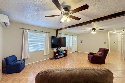 Villa ou maison à vendre à Orlando, Floride: 3 chambres, 104.52 m2 № 2223202 - photo 7