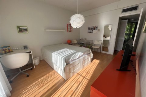 Condo in Miami, Florida, 3 bedrooms  № 1888926 - photo 6