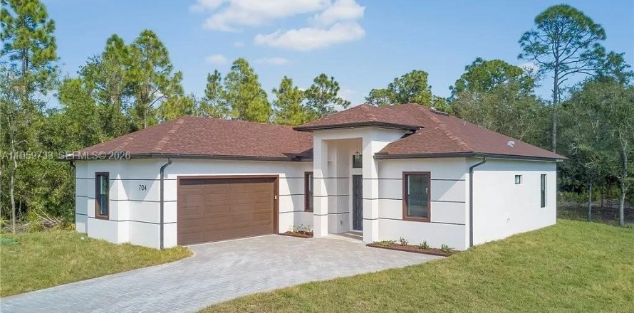 House in Lehigh Acres, Florida 3 bedrooms № 2022233