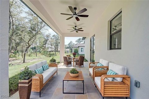 House in Lehigh Acres, Florida 3 bedrooms № 2022233 - photo 9