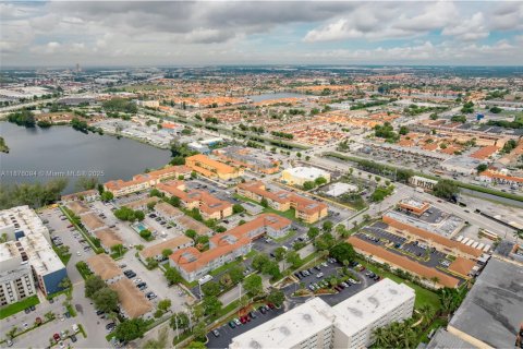 Купить кондоминиум в Хайалиа Гарденс, Флорида 2 спальни, 78.32м2, № 2018703 - фото 14