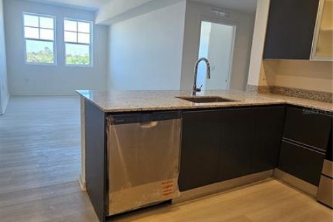 Copropriété à louer à Orlando, Floride: 2 chambres, 100.8 m2 № 2420299 - photo 5