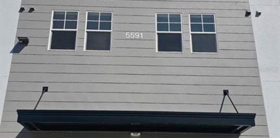 Condo à Orlando, Floride, 2 chambres  № 2420299