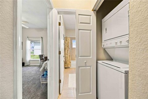 Duplex à vendre à Port Charlotte, Floride: 3 chambres, 127.09 m2 № 2396036 - photo 19