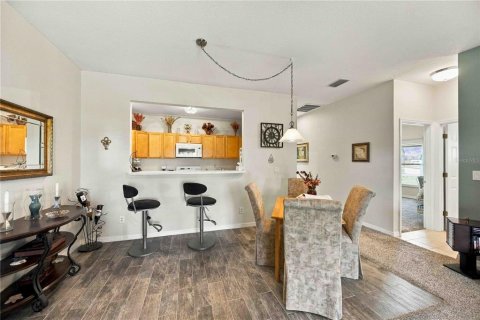 Duplex à vendre à Port Charlotte, Floride: 3 chambres, 127.09 m2 № 2396036 - photo 9