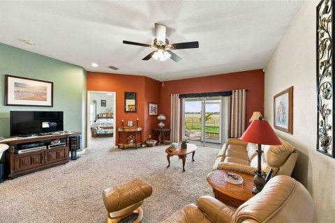 Duplex à vendre à Port Charlotte, Floride: 3 chambres, 127.09 m2 № 2396036 - photo 11