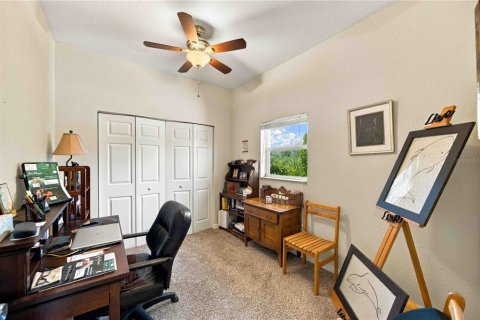 Duplex à vendre à Port Charlotte, Floride: 3 chambres, 127.09 m2 № 2396036 - photo 4