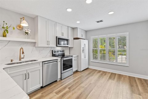Townhouse in Ormond Beach, Florida 4 bedrooms, 250.65 sq.m. № 1771198 - photo 9