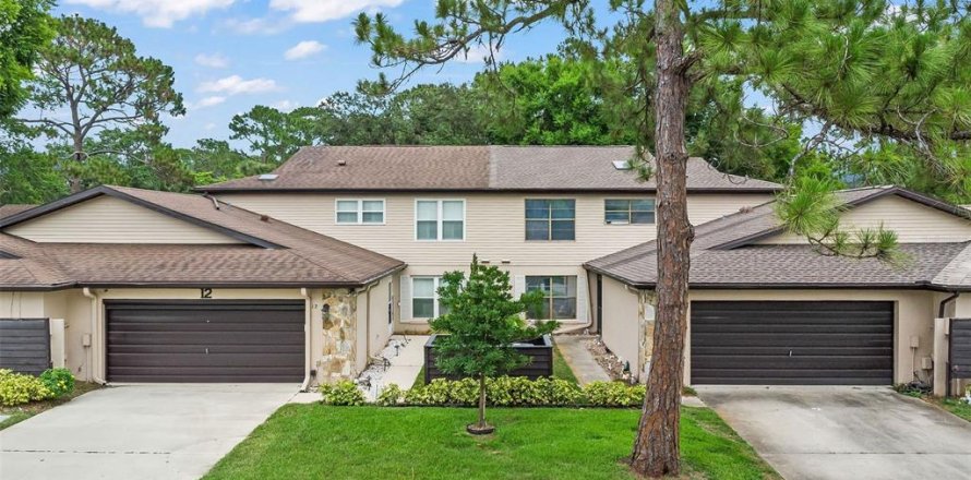 Townhouse in Ormond Beach, Florida 4 bedrooms, 250.65 sq.m. № 1771198