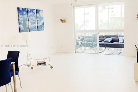 Copropriété à vendre à Hallandale Beach, Floride: 2 chambres, 101.45 m2 № 2090141 - photo 3