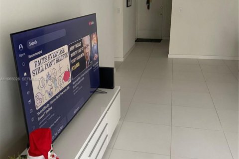 Copropriété à vendre à Hallandale Beach, Floride: 2 chambres, 101.45 m2 № 2090141 - photo 16