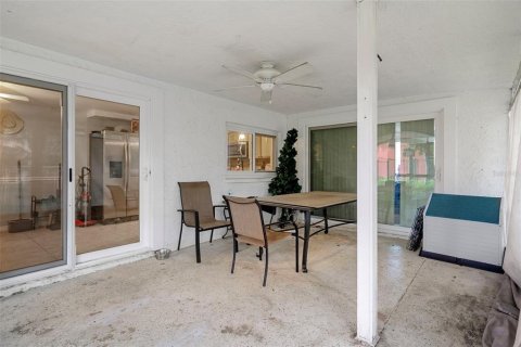 House in Hudson, Florida 2 bedrooms, 121.89 sq.m. № 1848426 - photo 19
