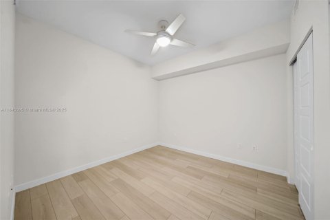 Appartement à louer à Fort Lauderdale, Floride: 59.64 m2 № 1840813 - photo 12