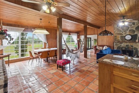 Купить виллу или дом в Майами, Флорида 5 спален, 299.52м2, № 1954721 - фото 22