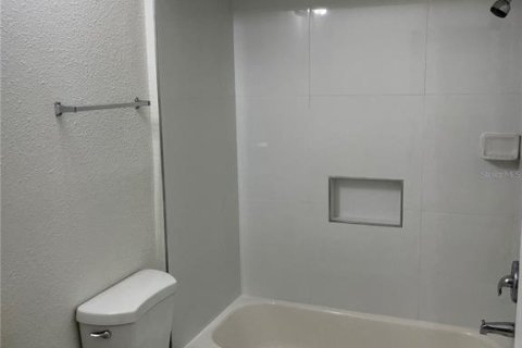 Купить кондоминиум в Орландо, Флорида 7 комнат, 102.1м2, № 1775445 - фото 11