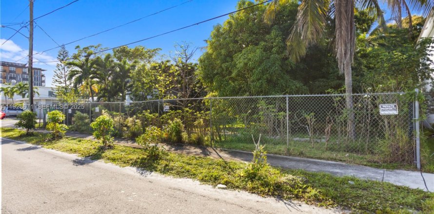 Terreno en Fort Lauderdale, Florida № 2039441