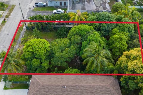 Terreno en venta en Fort Lauderdale, Florida № 2039441 - foto 10