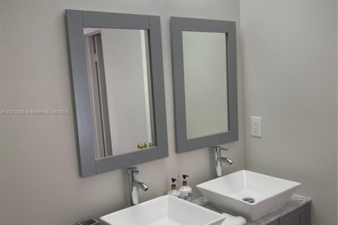 Touwnhouse à vendre à Plantation, Floride: 3 chambres, 164.44 m2 № 1926756 - photo 11