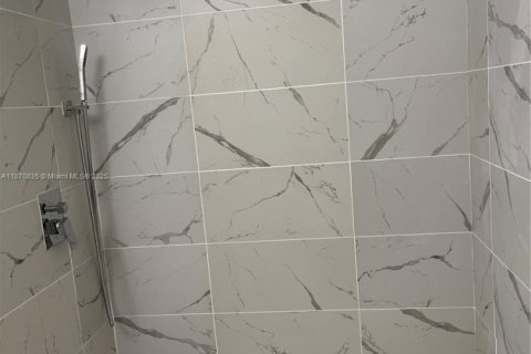 Touwnhouse à vendre à Plantation, Floride: 3 chambres, 164.44 m2 № 1926756 - photo 15