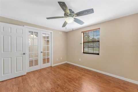 House in Odessa, Florida 3 bedrooms, 161.09 sq.m. № 2430575 - photo 25