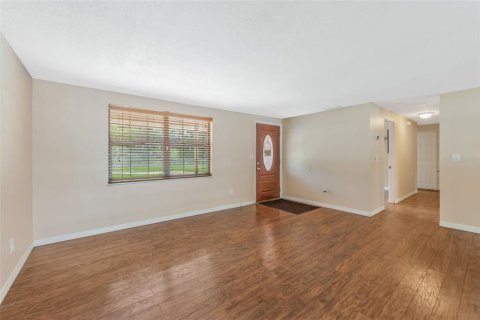 House in Odessa, Florida 3 bedrooms, 161.09 sq.m. № 2430575 - photo 6