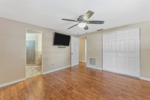 House in Odessa, Florida 3 bedrooms, 161.09 sq.m. № 2430575 - photo 30