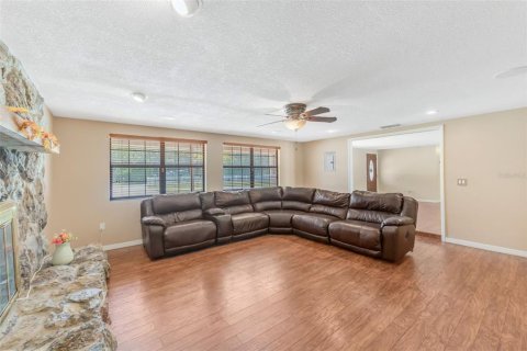 House in Odessa, Florida 3 bedrooms, 161.09 sq.m. № 2430575 - photo 18