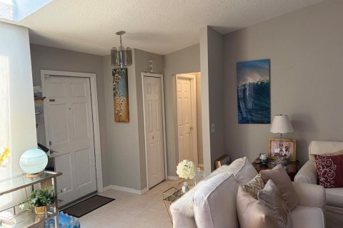 House in Port St. Lucie, Florida 3 bedrooms, 141.03 sq.m. № 2254380 - photo 5