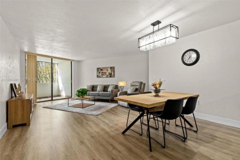 Купить кондоминиум в Майами, Флорида 1 спальня, 83.15м2, № 2045627 - фото 9