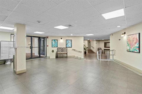 Купить кондоминиум в Майами, Флорида 1 спальня, 83.15м2, № 2045627 - фото 4