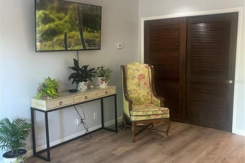 Condo in Longwood, Florida, 2 bedrooms  № 1665973 - photo 13