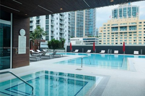 Condominio en alquiler en Miami, Florida, 1 dormitorio, 69.49 m2 № 1954384 - foto 7