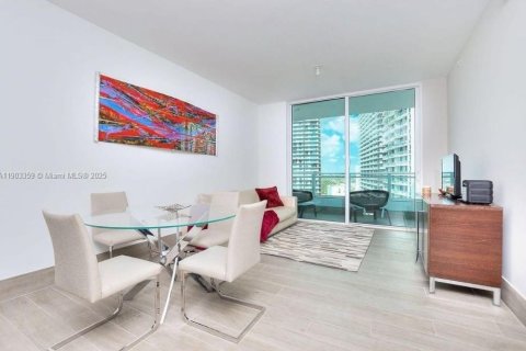 Condominio en alquiler en Miami, Florida, 1 dormitorio, 69.49 m2 № 1954384 - foto 22