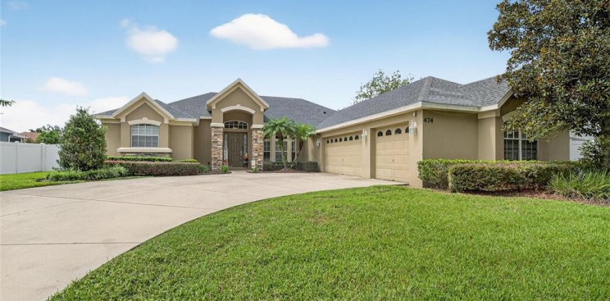 House in Auburndale, Florida 4 bedrooms, 244.8 sq.m. № 1911980