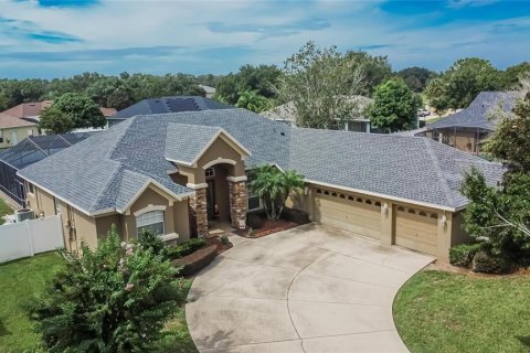 House in Auburndale, Florida 4 bedrooms, 244.8 sq.m. № 1911980 - photo 2