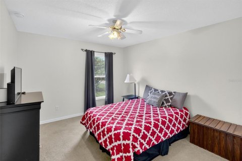 House in Auburndale, Florida 4 bedrooms, 244.8 sq.m. № 1911980 - photo 17