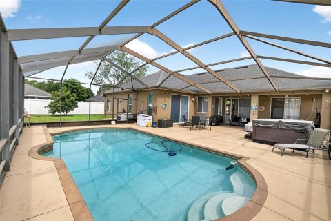 House in Auburndale, Florida 4 bedrooms, 244.8 sq.m. № 1911980 - photo 25