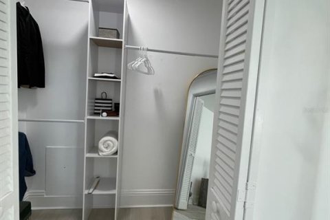 Купить кондоминиум в Уэсли-Чепел, Флорида 4 комнаты, 76.09м2, № 1650647 - фото 10