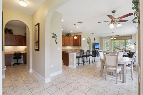 House in DeLand, Florida 2 bedrooms, 146.04 sq.m. № 2266898 - photo 4