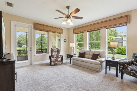 House in DeLand, Florida 2 bedrooms, 146.04 sq.m. № 2266898 - photo 12
