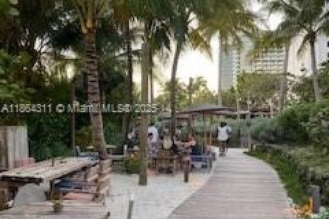 Copropriété à louer à Miami Beach, Floride: 61.32 m2 № 2194650 - photo 30