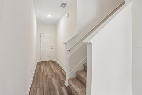 Touwnhouse à vendre à Kissimmee, Floride: 3 chambres, 163.88 m2 № 2299724 - photo 2
