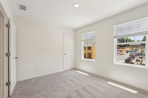 Touwnhouse à vendre à Kissimmee, Floride: 3 chambres, 163.88 m2 № 2299724 - photo 13